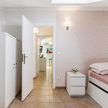 Apartamento O Tunel Apartment